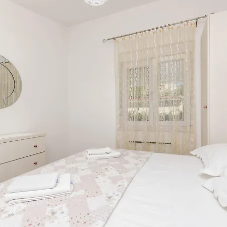 Maja Apartment