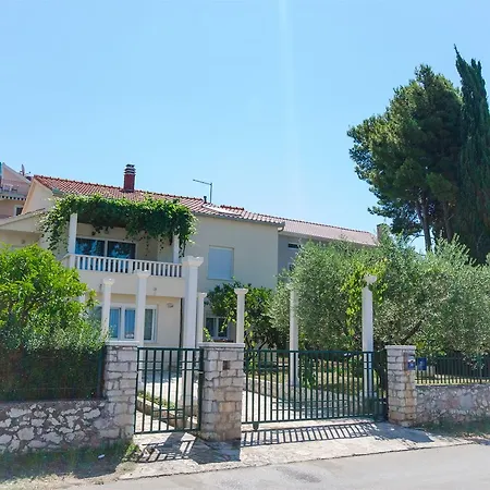Maja Apartman