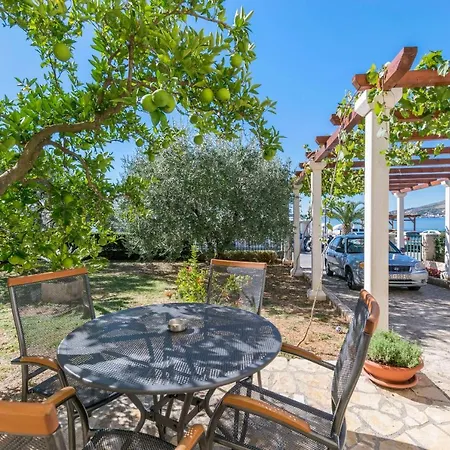 Maja 公寓 特罗吉尔