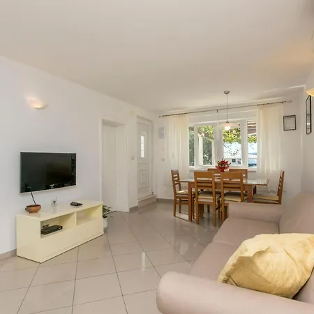 Maja Apartment Trogir