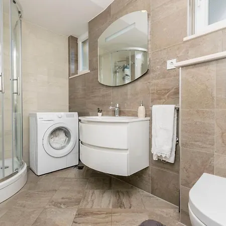 Maja 公寓 特罗吉尔