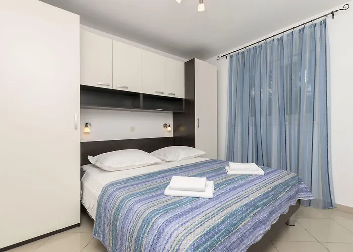 Apartman Maja *